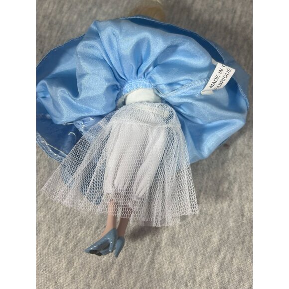 Disney Princess Cinderella Holiday Brass Key Porcelain Keepsake Doll - Picture 4 of 5